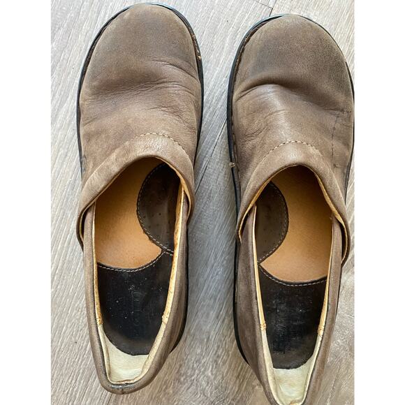 Born Brown Leather Comfort Clog Shoe - Picture 7 of 7